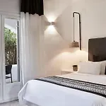 Mr And Mrs White Mykonos 4* Platis Yialos