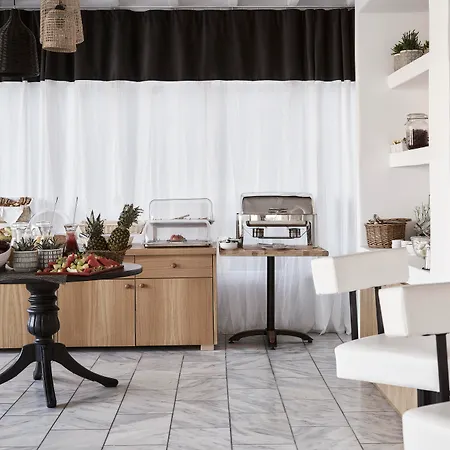 阿德尔玛套房酒店