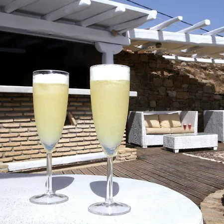 Mr & Mrs White Mykonos 4*