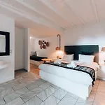 Mr And Mrs White Mykonos 4*