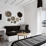 Mr And Mrs White Mykonos 4*