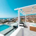 Mr And Mrs White Mykonos 4*